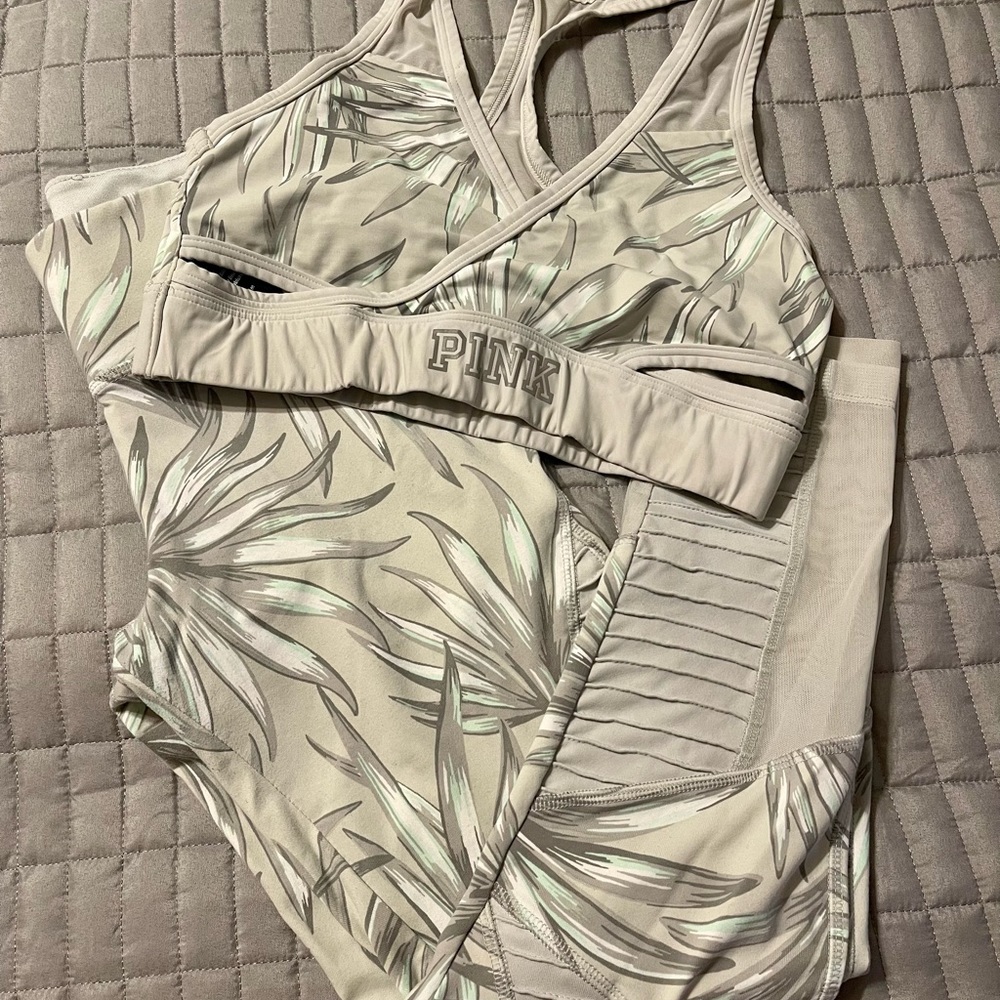 Victoria’s Secret PINK Set